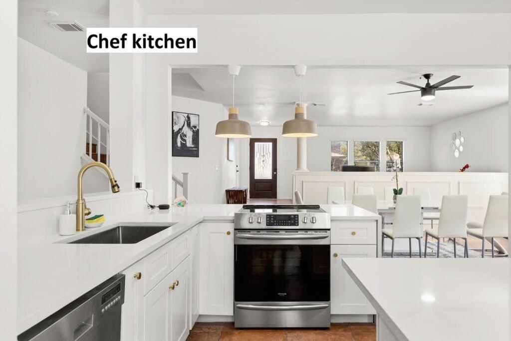 5 Bedrooms With Chefs Kitchen 2 Masters Room And Game Lounge سان أنطونيو المظهر الخارجي الصورة