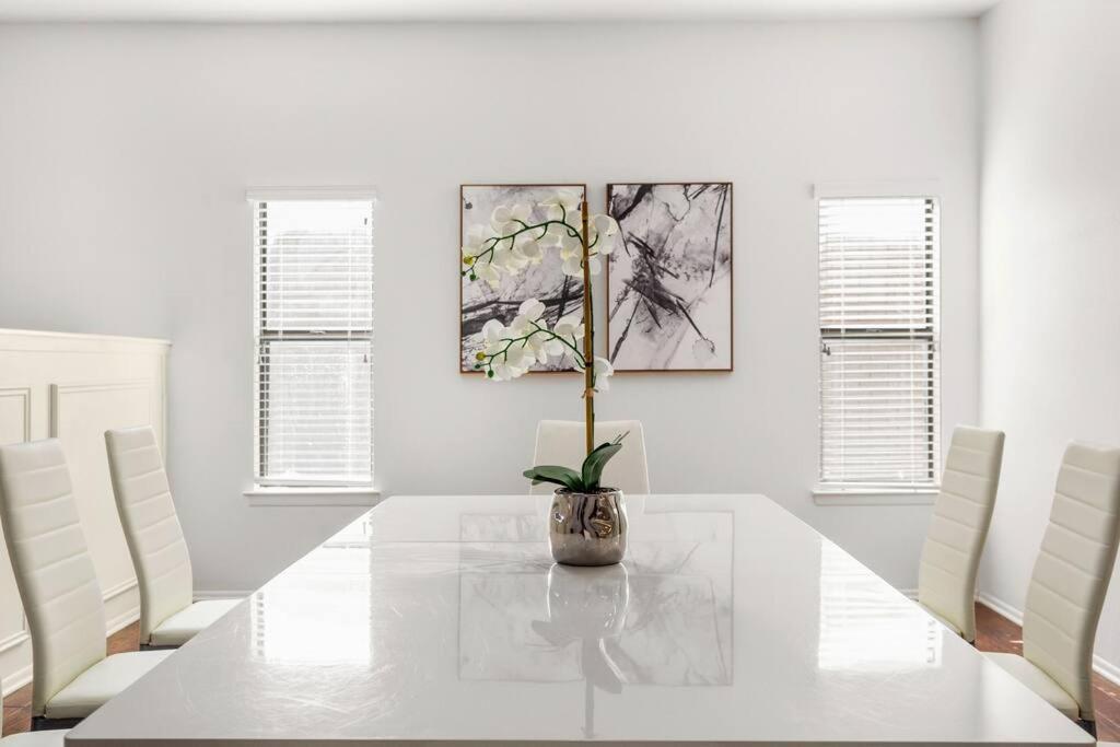 5 Bedrooms With Chefs Kitchen 2 Masters Room And Game Lounge سان أنطونيو المظهر الخارجي الصورة
